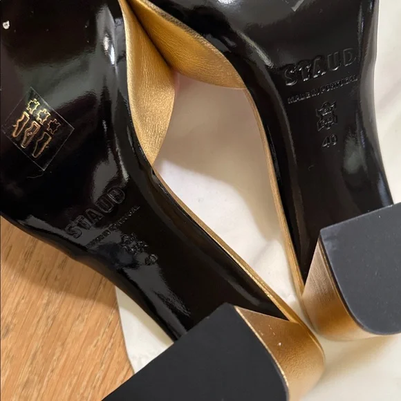 STAUD Sloane Metallic Leather Heel